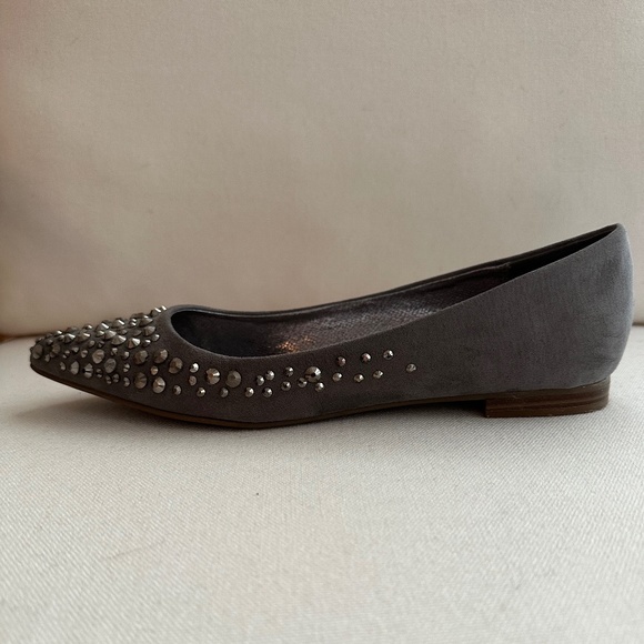 Guess flats - Picture 1 of 3